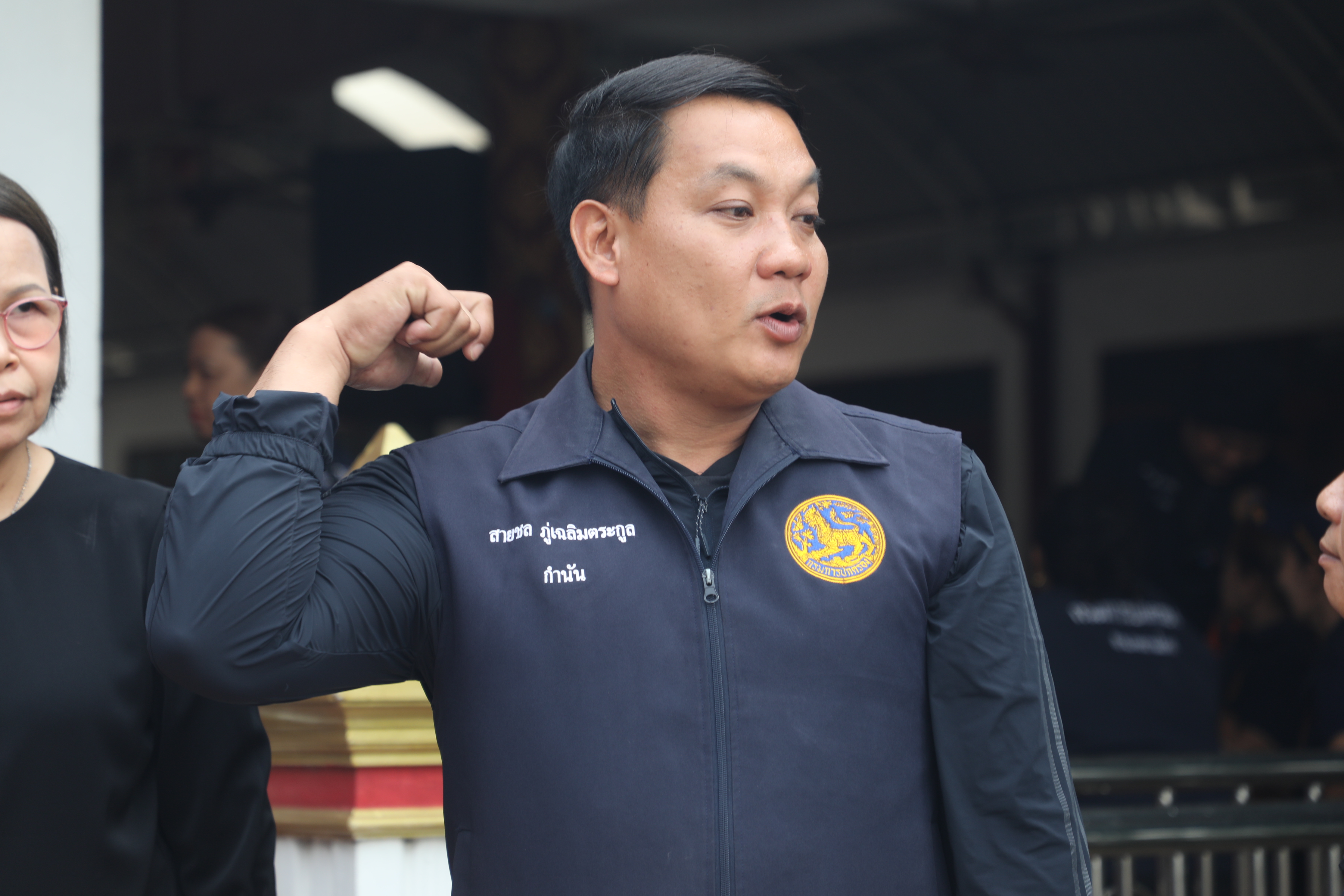 title - ส.ป.ก. ติดตามรมช.เกษตรฯ ช่วยเหลือพี่น้องผู้ประสบอุทกภัย ในเขตจังหวัดปทุมธานี